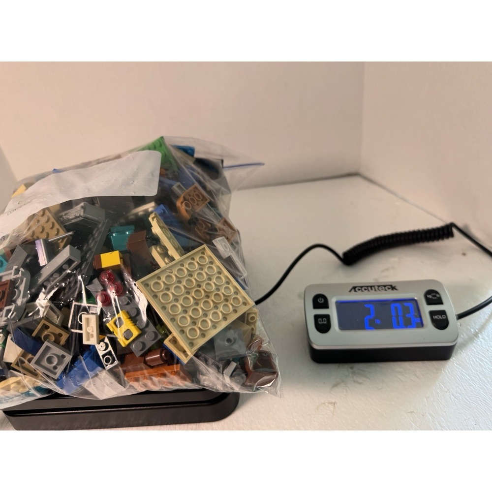 LEGO - 2 Pounds Random Bulk Lot Bricks And Pieces.  Bags Will Be Picked Randomly - Picture 9 of 9